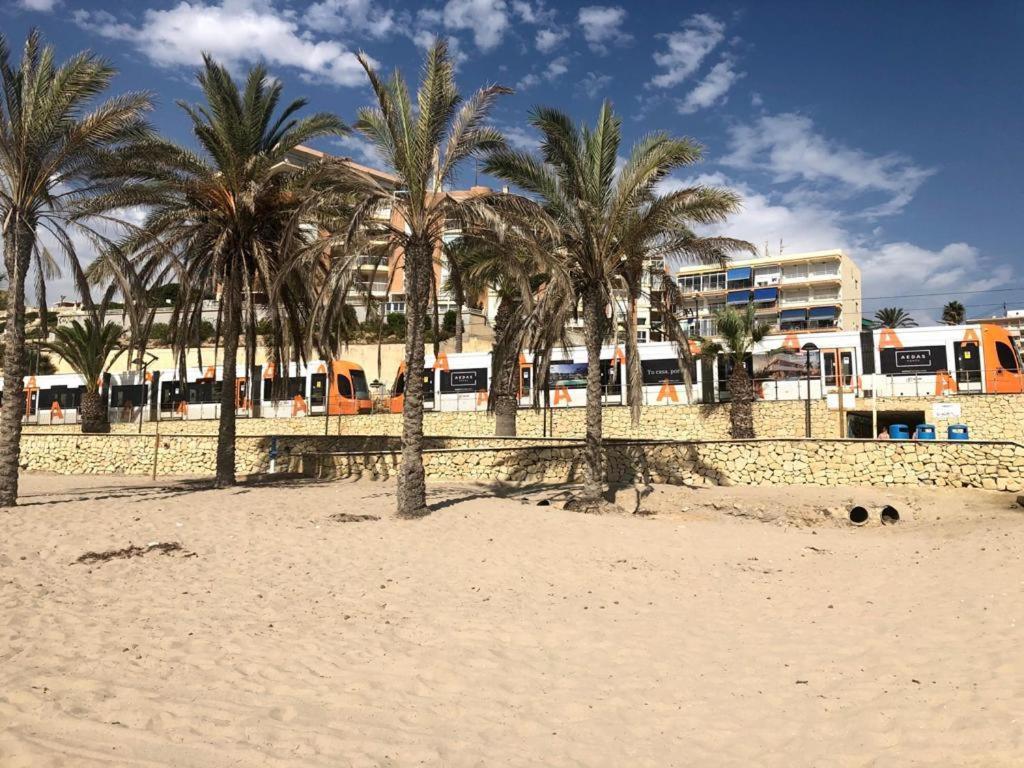 Apartamento Con Piscina Y Parking El Campello Luaran gambar