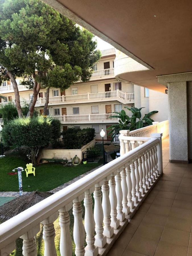 Apartamento Con Piscina Y Parking El Campello Luaran gambar