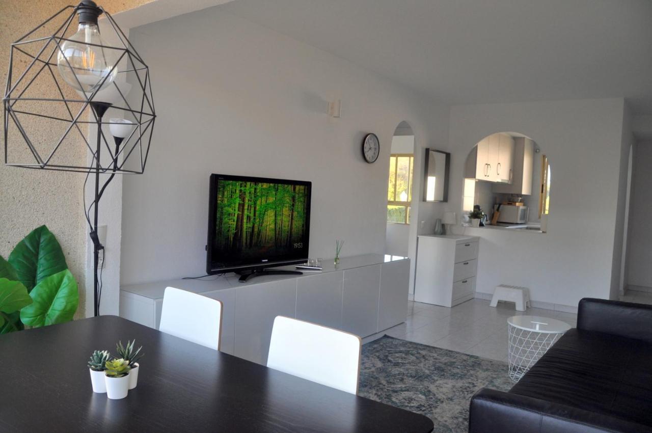 Apartamento Con Piscina Y Parking El Campello Luaran gambar
