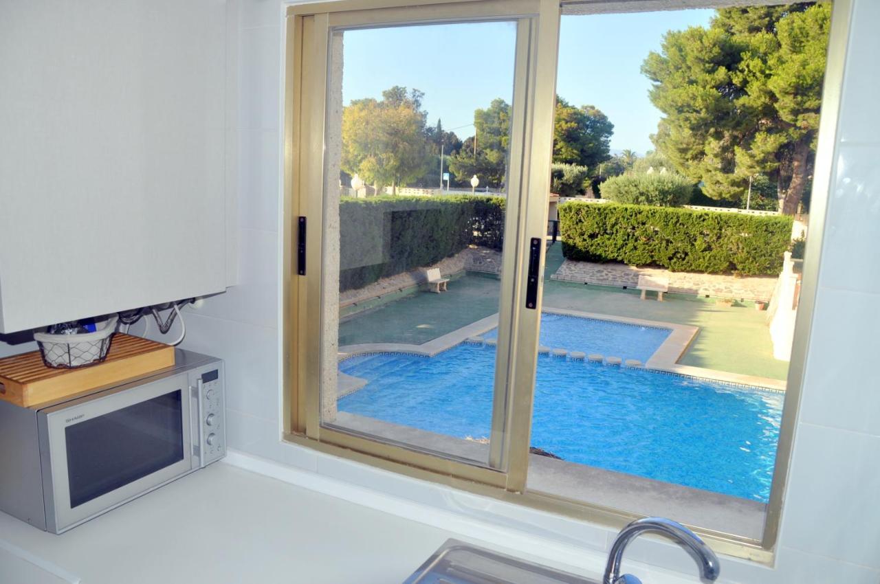 Apartamento Con Piscina Y Parking El Campello Luaran gambar