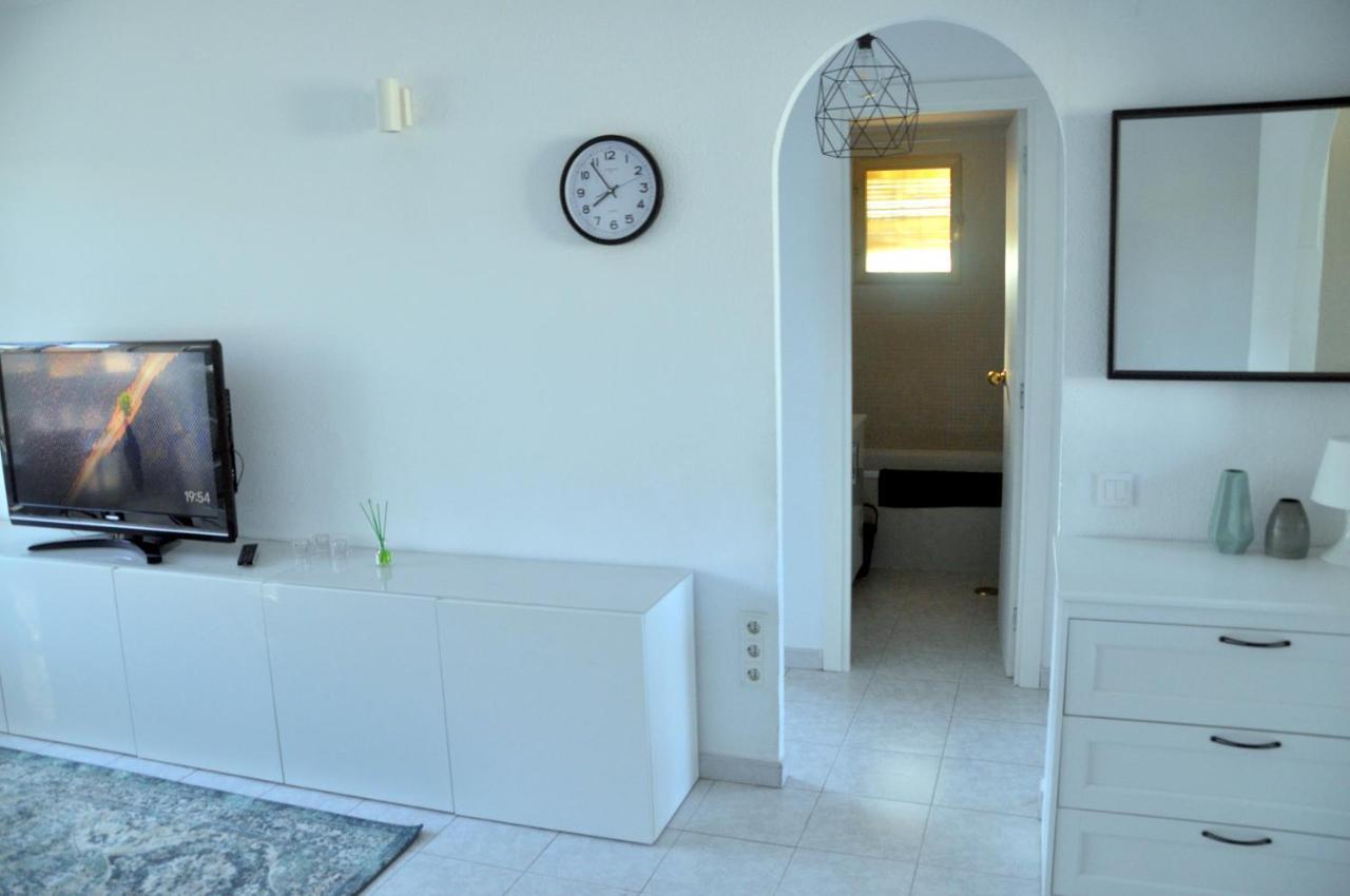 Apartamento Con Piscina Y Parking El Campello Luaran gambar